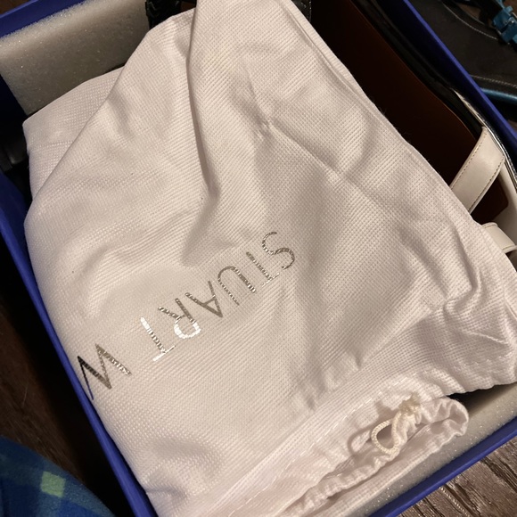 Stuart Weitzman heels, size 8 - Picture 4 of 8